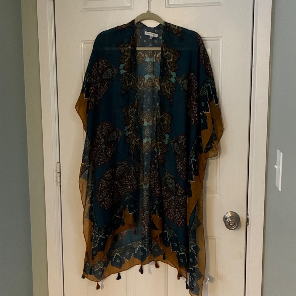 Bundle of 3 toppers/shrugs